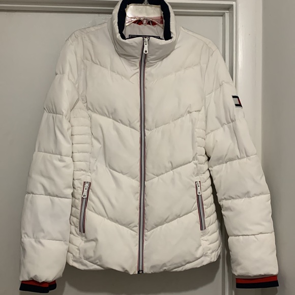 Tommy Hilfiger Ladies White Puffer Coat - Picture 2 of 16